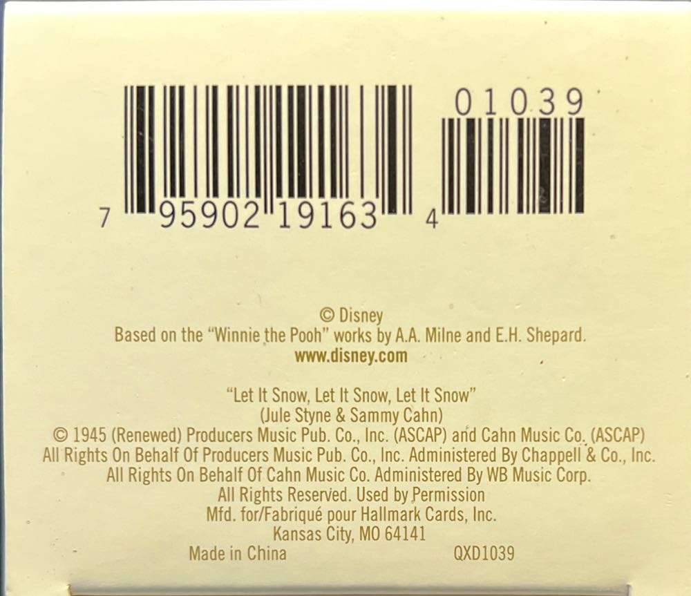 Hello Snow! - Winnie the Pooh (Winnie the Pooh) ornament collectible [Barcode 795902191634] - Main Image 3