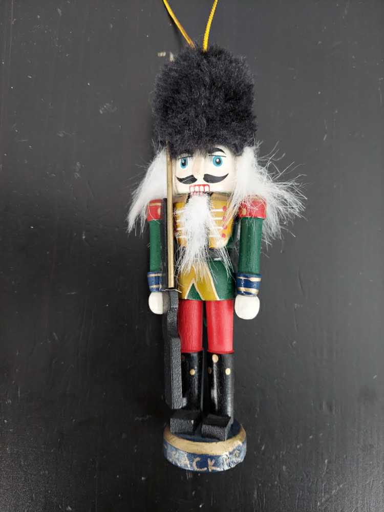 Glitter Wire Teardrop