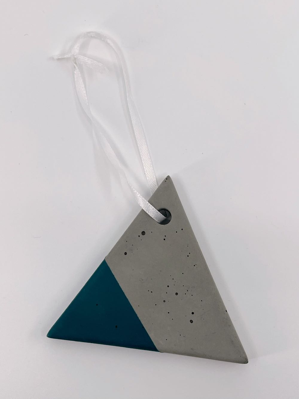 Cement Triangle  ornament collectible - Main Image 1