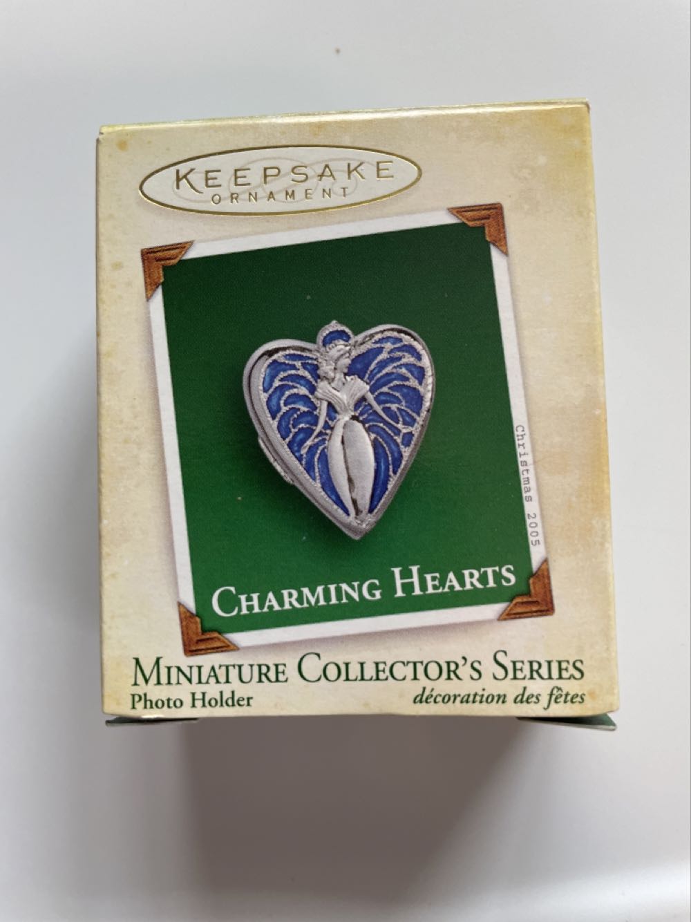 Charming Hearts 3rd - Charming Hearts Miniatures (Heart) ornament collectible [Barcode 015012838602] - Main Image 2