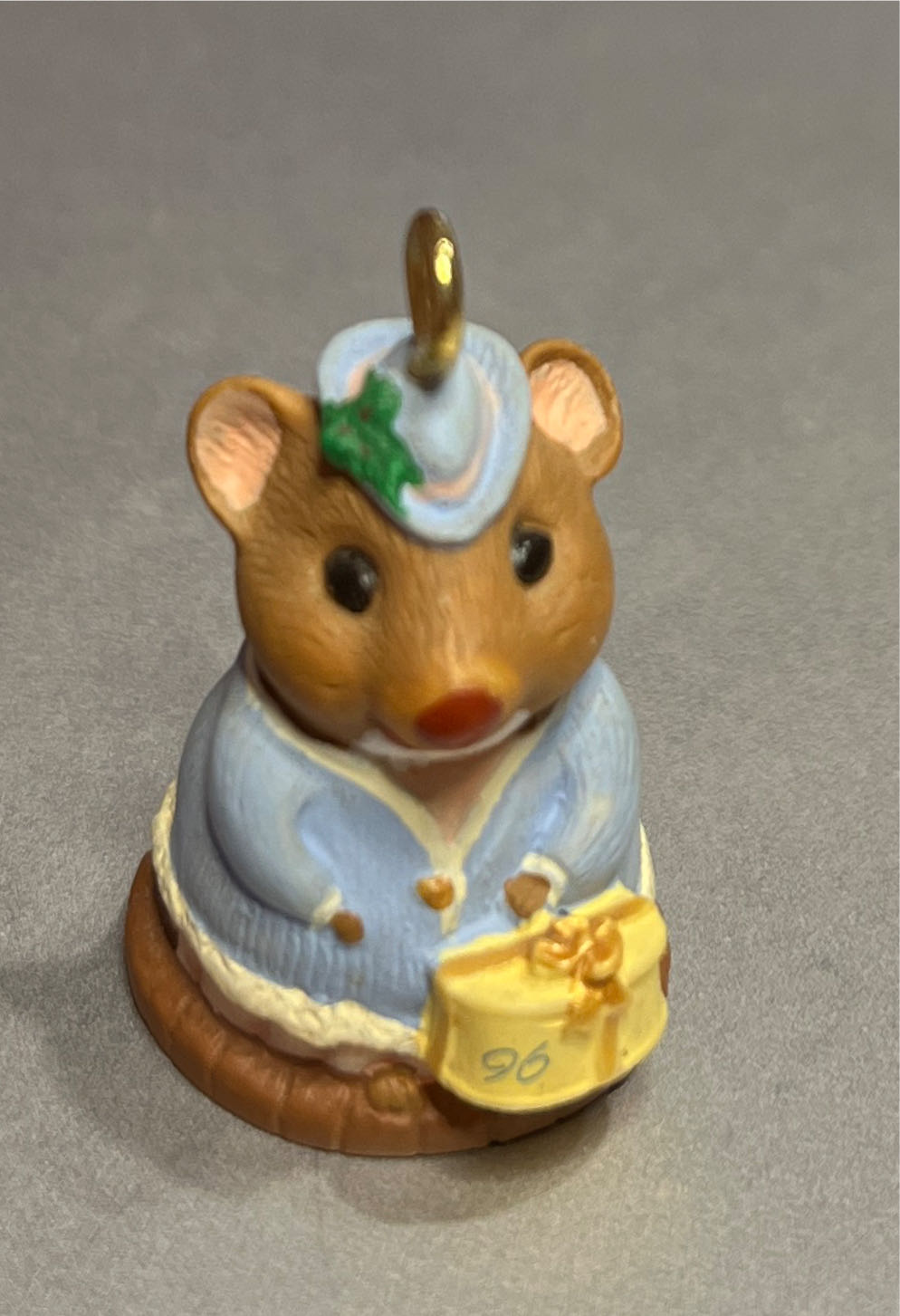 Hattie Chapeau - Moustershire (Mice Miniature) ornament collectible [Barcode 015012304923] - Main Image 3