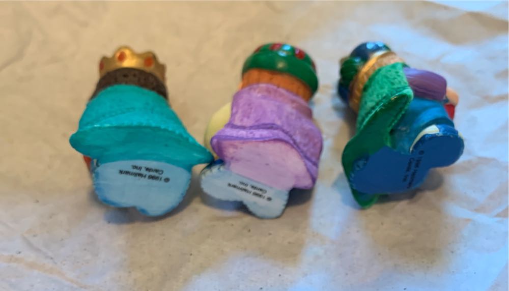 Merry Miniatures Three Wee Kings 🐶🐻 - Christmas Pageant Collection (Merry Miniature) ornament collectible [Barcode 015012425758] - Main Image 4