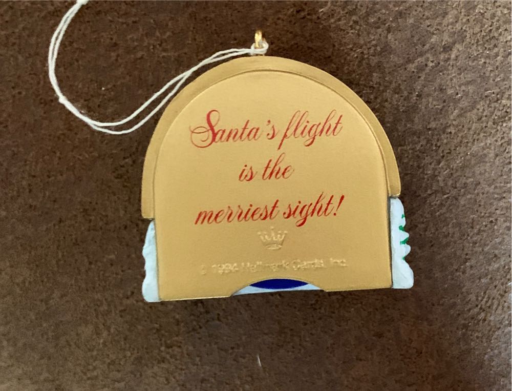 A Merry Flight /Features Movement/1994 QXM407-3 - Keepsake Miniature, Features Movement (’Twas The Night Before Christmas) ornament collectible [Barcode 015012107821] - Main Image 4