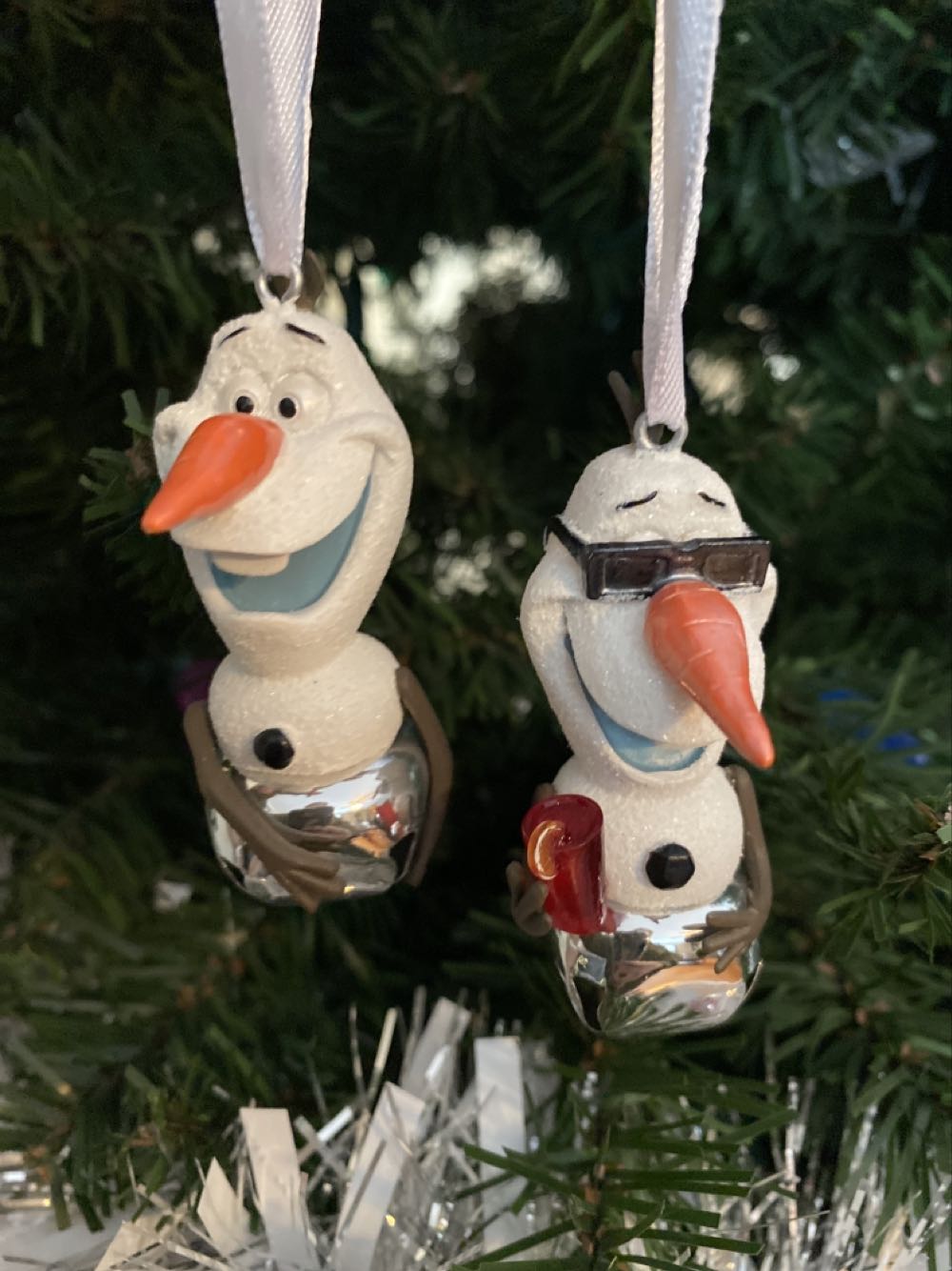 Frozen Olaf Jingle Bell Set - Disney Parks ornament collectible - Main Image 2