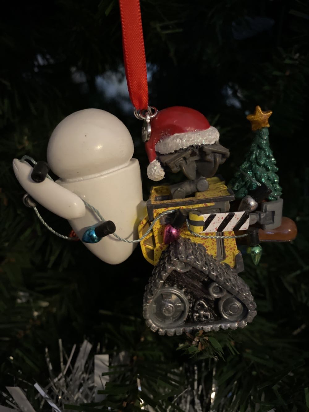 Wall-e And Eve Christmas Tree And Lights - Disney Sketchbook ornament collectible - Main Image 2