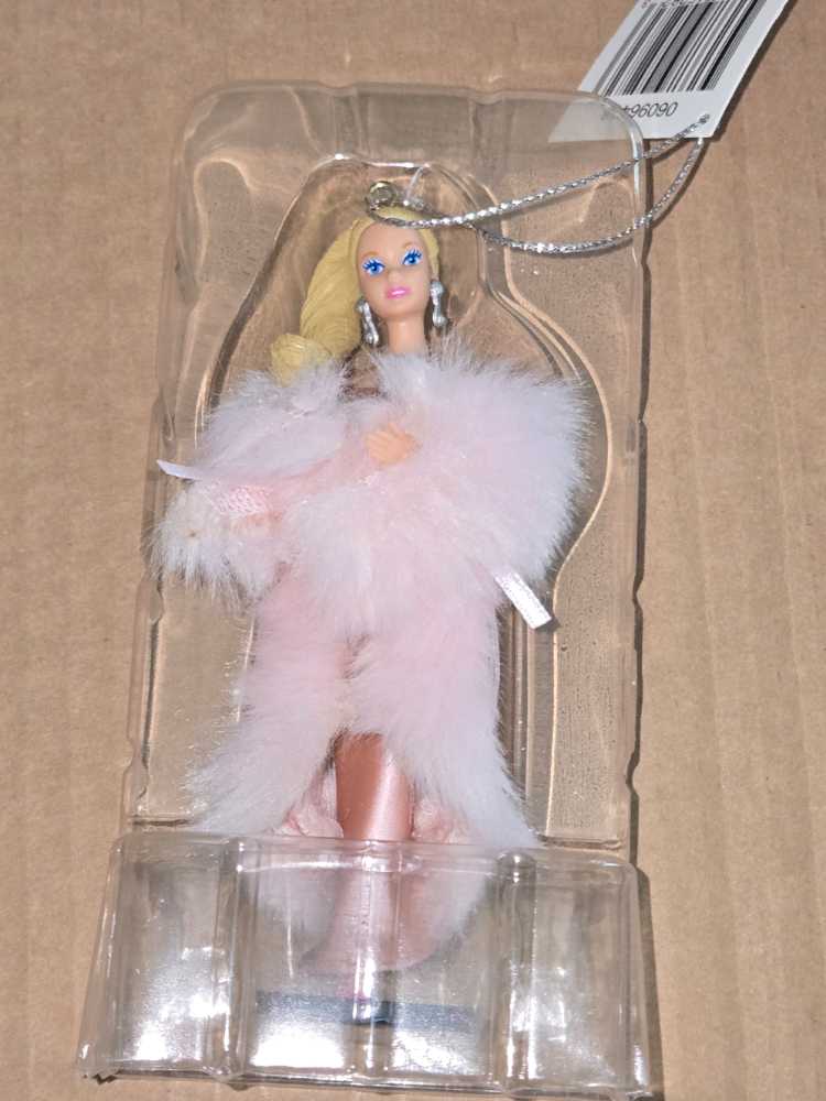 Pink & Pretty Barbie  - Barbie (Barbie) ornament collectible [Barcode 645416452823] - Main Image 4