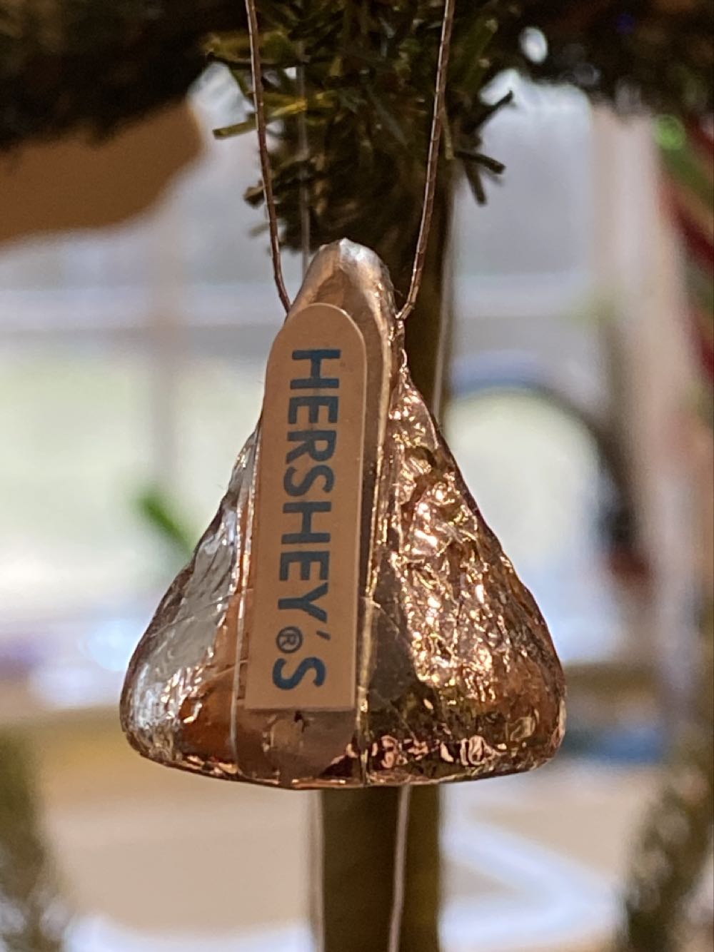 Hershey’s Miniature Kisses - Hershey’s Kisses (Candy) ornament collectible [Barcode 086131662515] - Main Image 2