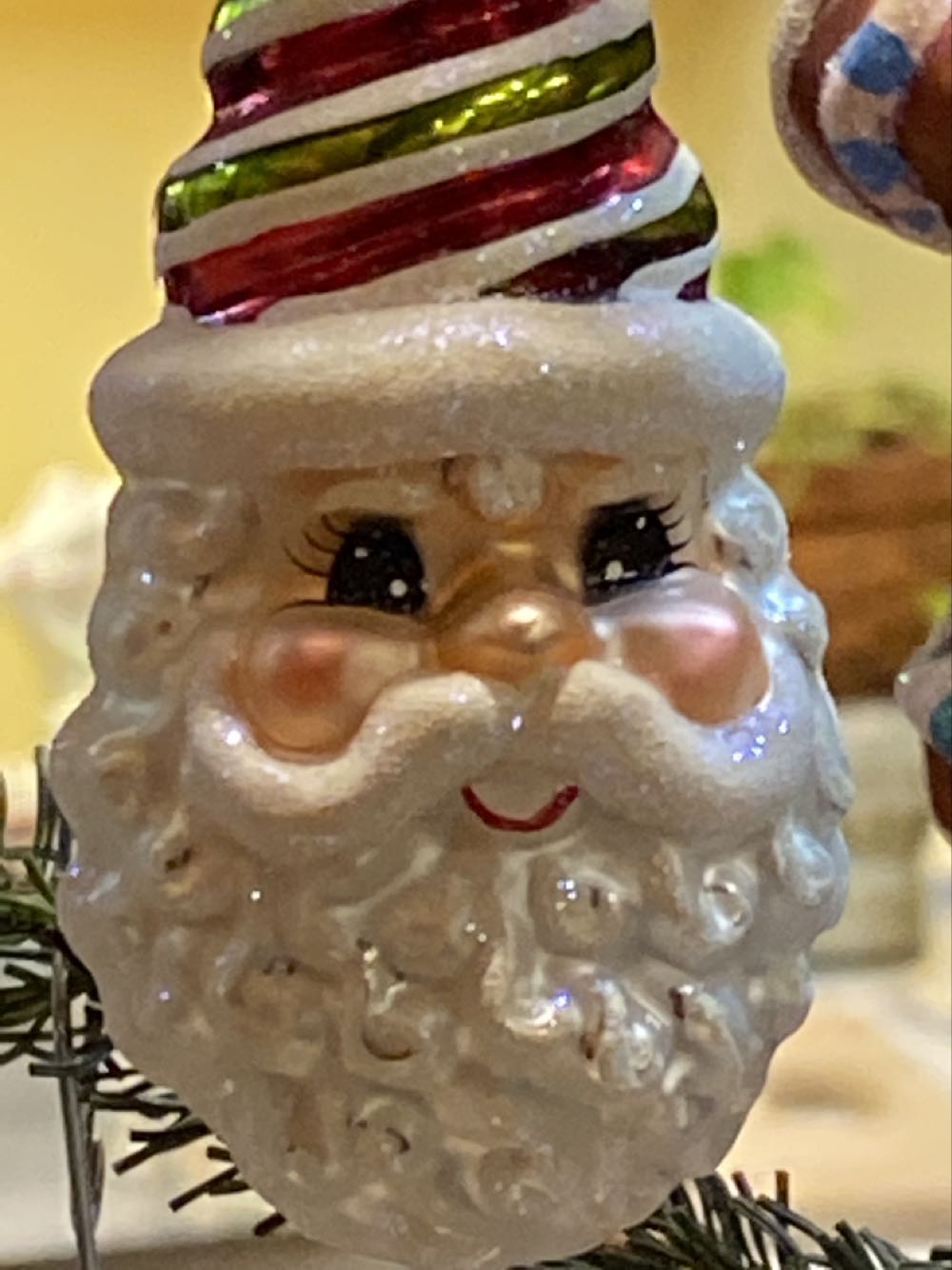 Minty Nick Gem  ornament collectible - Main Image 2