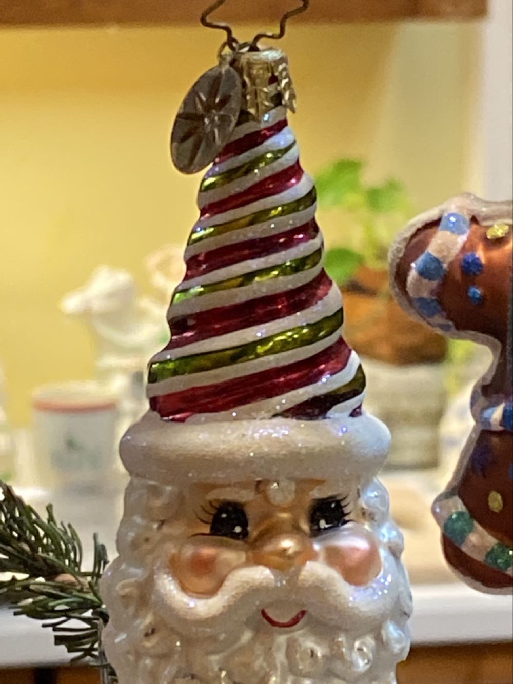 Minty Nick Gem  ornament collectible - Main Image 3