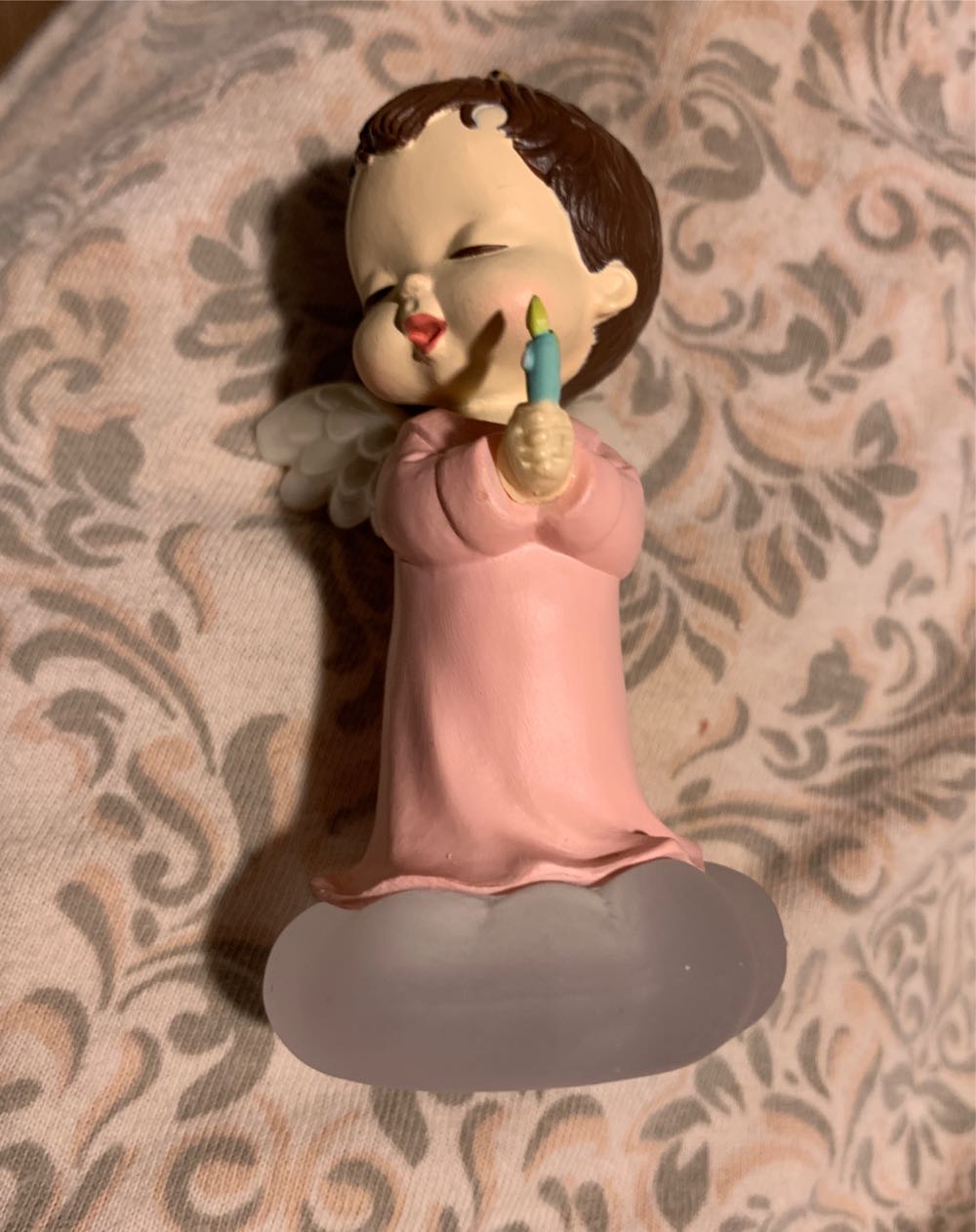 Hallmark Keepsake. Christmas. Mary’s Angels. 1990. 3rd In Series. Rosebud. - Mary’s Angels (3rd In Series: Rosebud) ornament collectible [Barcode 070000027406] - Main Image 3