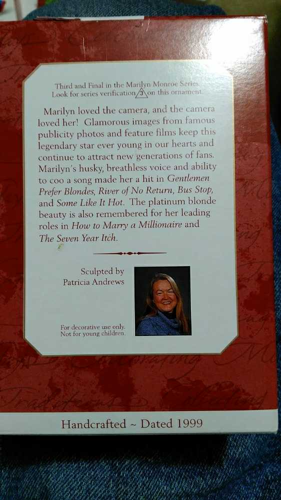 Marilyn Monroe  (Collectors Series) ornament collectible - Main Image 2