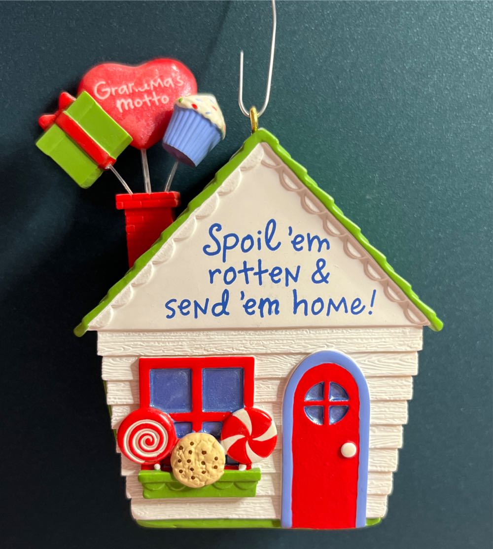 Good Times At Grandma’s - Grandma ornament collectible [Barcode 795902136420] - Main Image 3