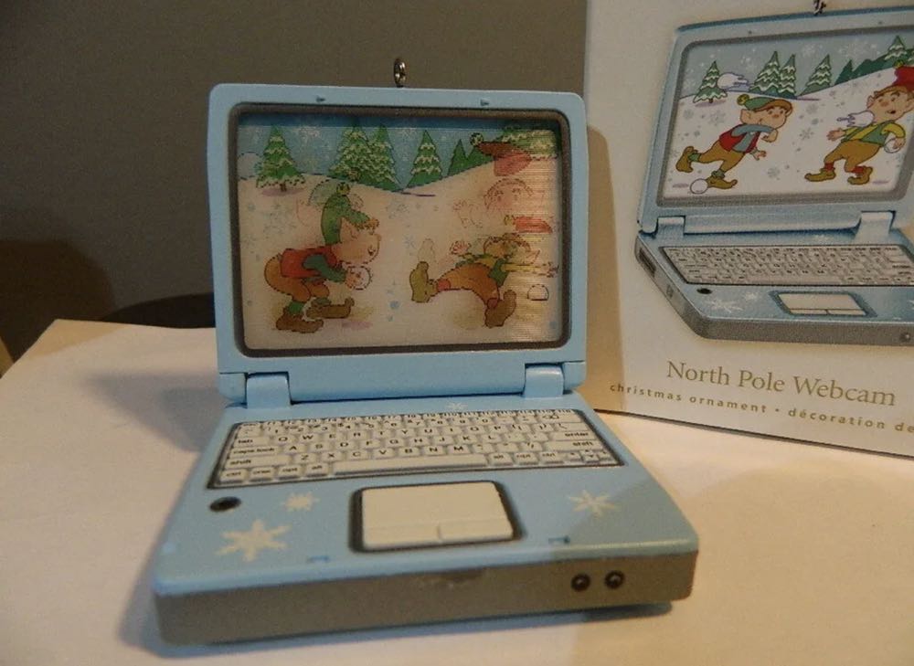 North Pole Webcam  ornament collectible [Barcode 795902056575] - Main Image 3