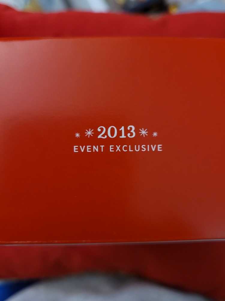 Superman Man of Steel - NYCC (Event Exclusive) ornament collectible - Main Image 3