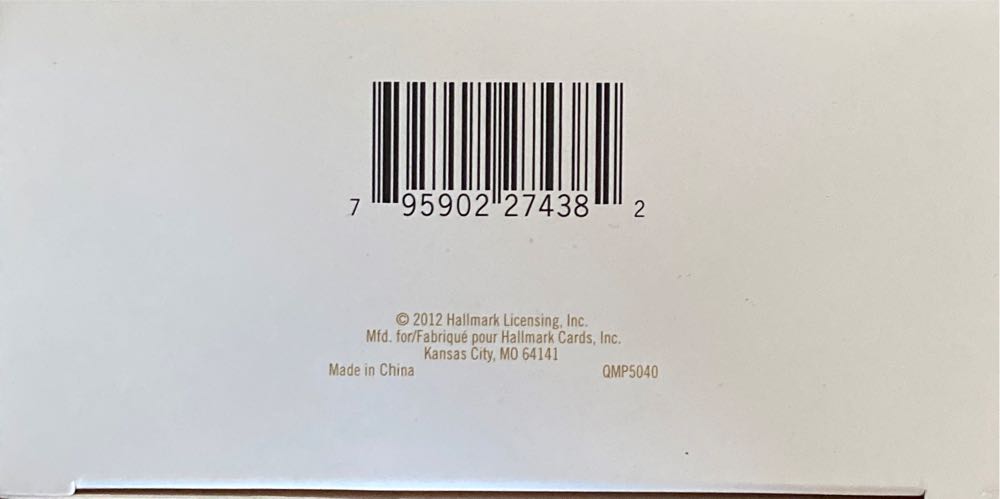Hallmark Keepsake. 2012. Mrs Claus’s Stove. In Store Artist Signing Event. Color Green. - In Store Artist Signing Event (Mrs Claus Kitchen) ornament collectible [Barcode 795902274382] - Main Image 4
