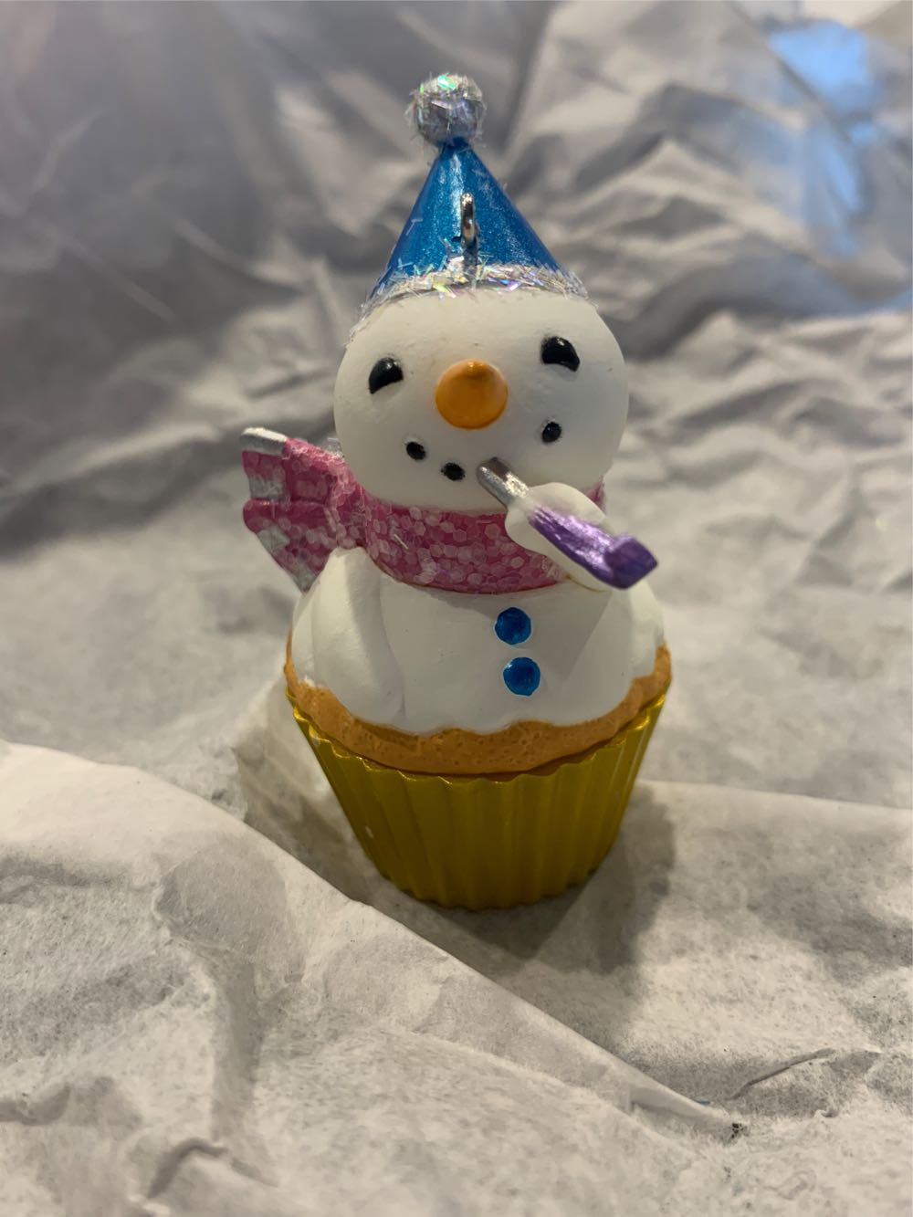 New Year’s Snowman - New Year’s Snowman (Keepsake Cupcakes) ornament collectible [Barcode 763795982691] - Main Image 3