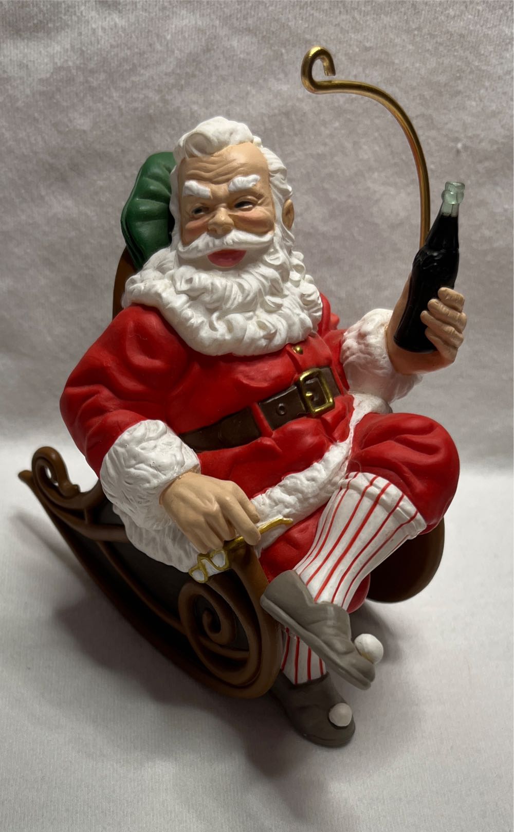 Coca Cola Coke Taking a Break Santa Hallmark  - Coca-Cola Santa (Santa & Snowman) ornament collectible [Barcode 015012372946] - Main Image 3
