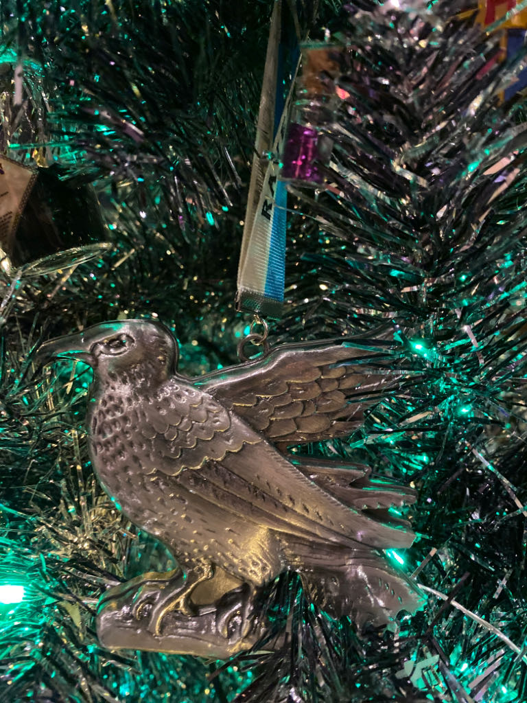 Ravenclaw Logo  (Harry Potter) ornament collectible - Main Image 1