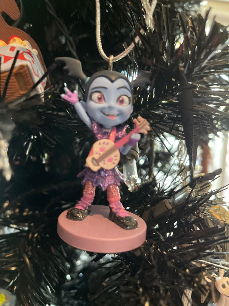 Hallmark Peanuts Snoopy On Doghouse Metal Christmas ...