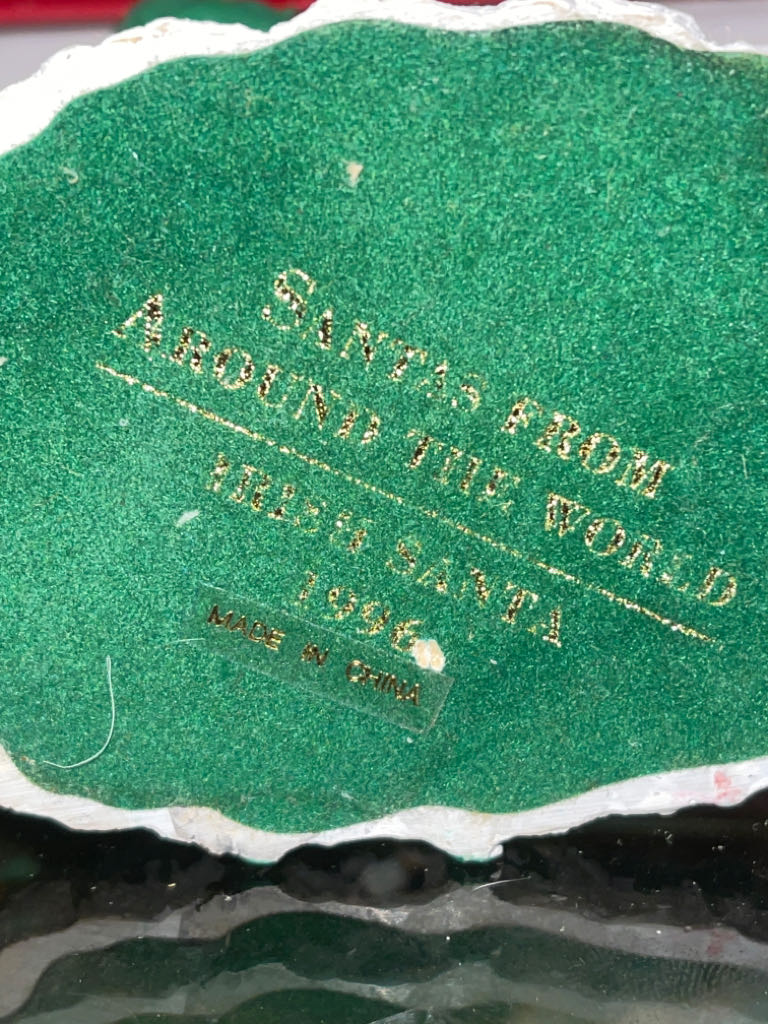 Irish Santa Two - Santas From Around The World (Christmas figures) ornament collectible - Main Image 2