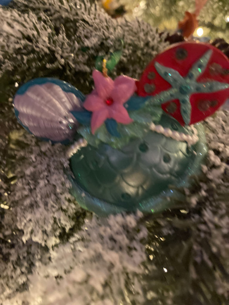 Hallmark Keepsake. 2012. Mrs Claus’s Stove. In Store Artist Signing Event. Color Green.