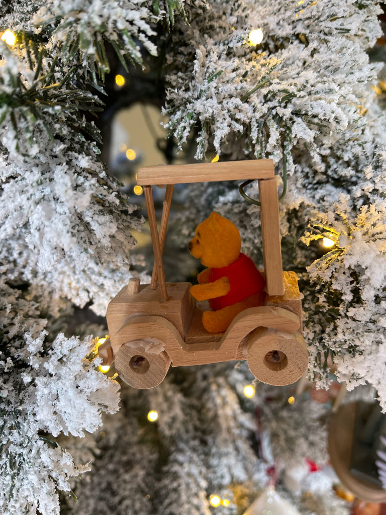 Raiders Gingerbread House