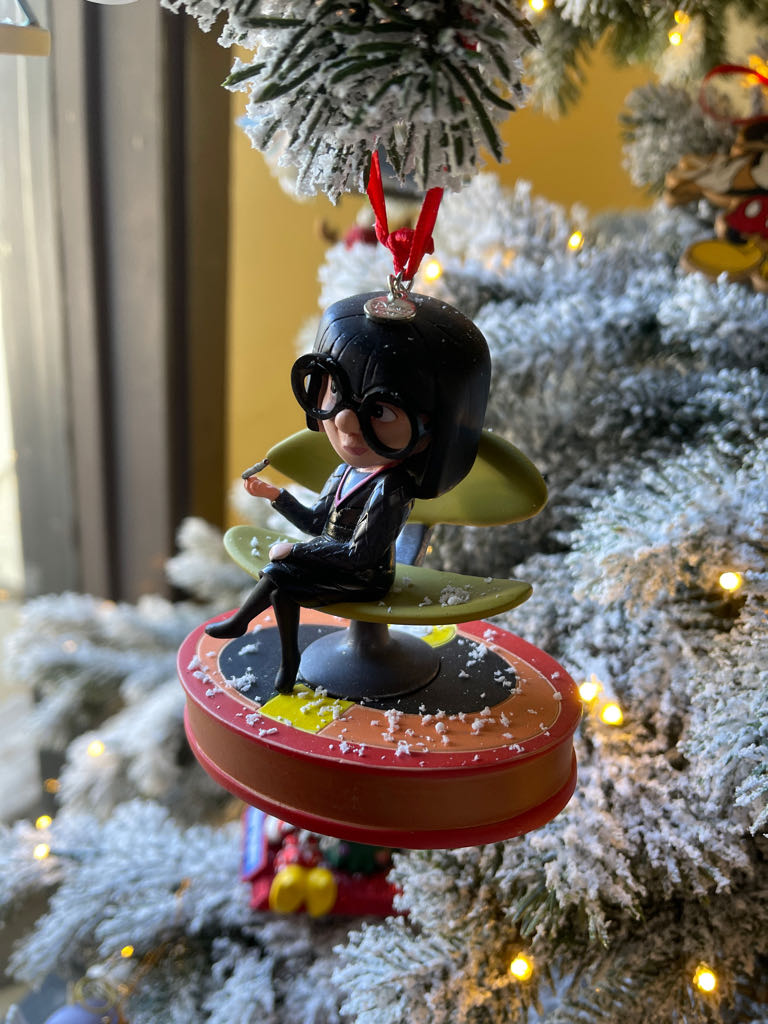 Edna Mode  (Disney/pixar) ornament collectible - Main Image 1