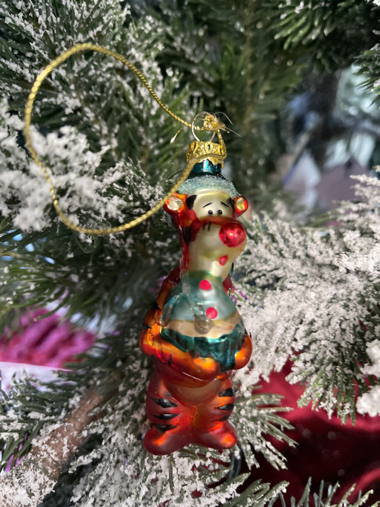 Glass Tigger  (Disney) ornament collectible - Main Image 1
