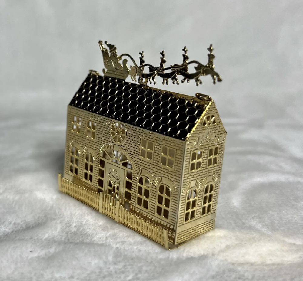 Christmas Eve Visit - House (Magic) ornament collectible - Main Image 4