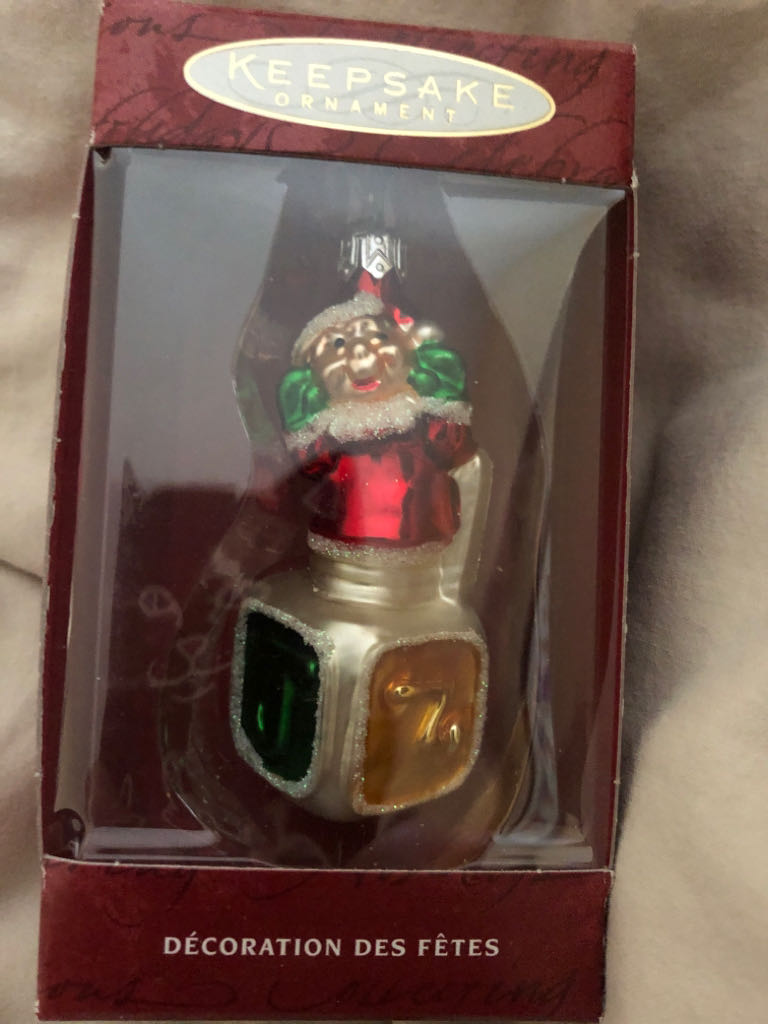 Across The Miles Clip-on Hallmark Ornament Qx5847