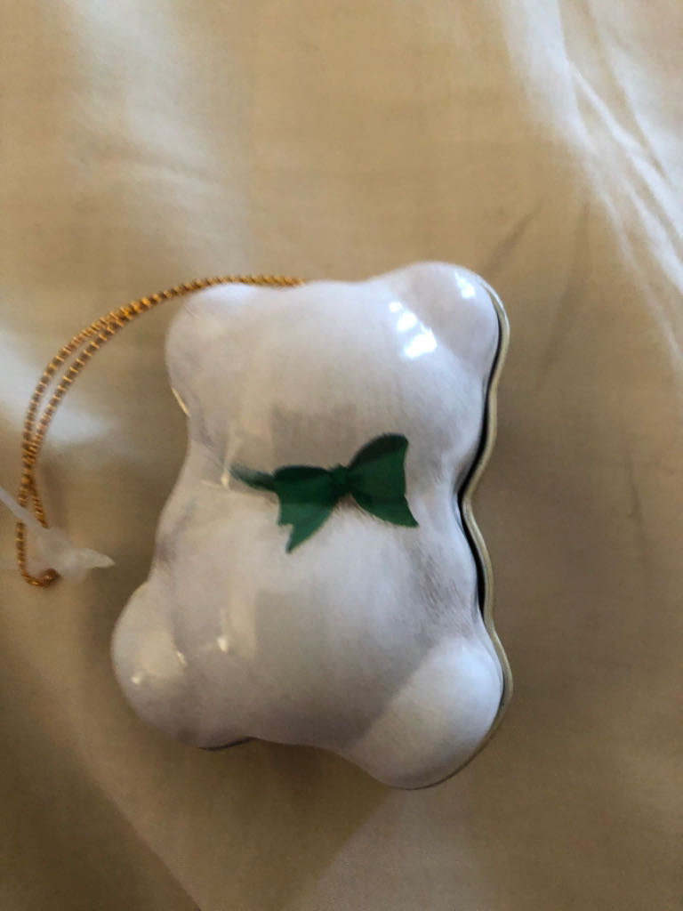 Tree Trimmer Tin Polar Bear - Vintage Tree Trimmers (Polar Bear) ornament collectible [Barcode 070000046292] - Main Image 2