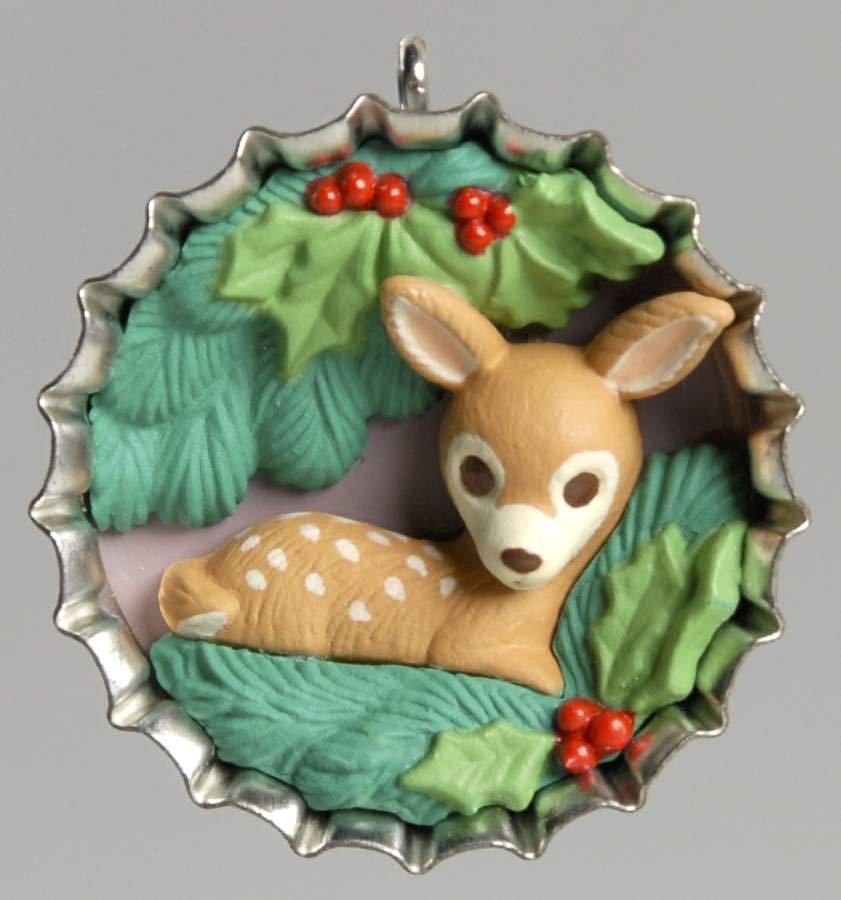 Santa’s Club Soda - Reindeer ornament collectible - Main Image 2