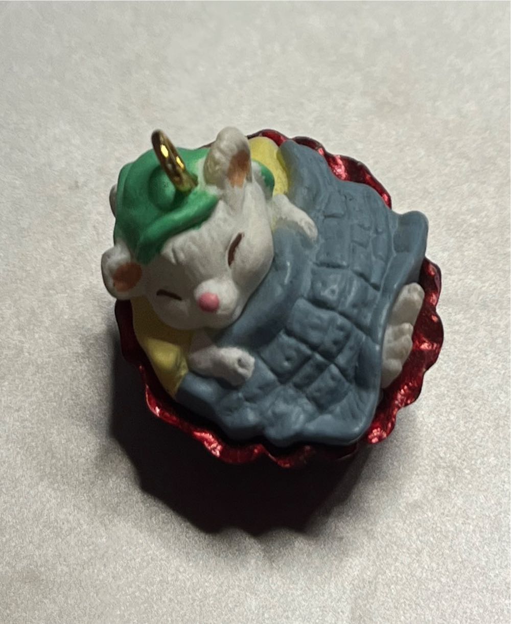 Sweet Dreams - Random (Miniature) ornament collectible [Barcode 015012107883] - Main Image 3