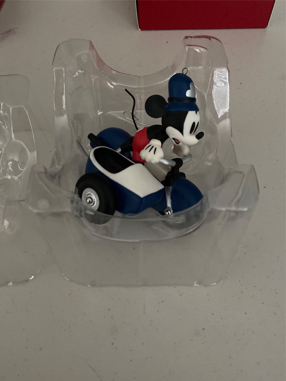 The Dognapper - Disney - Mickey Mouse (Disney) ornament collectible [Barcode 763795462155] - Main Image 4