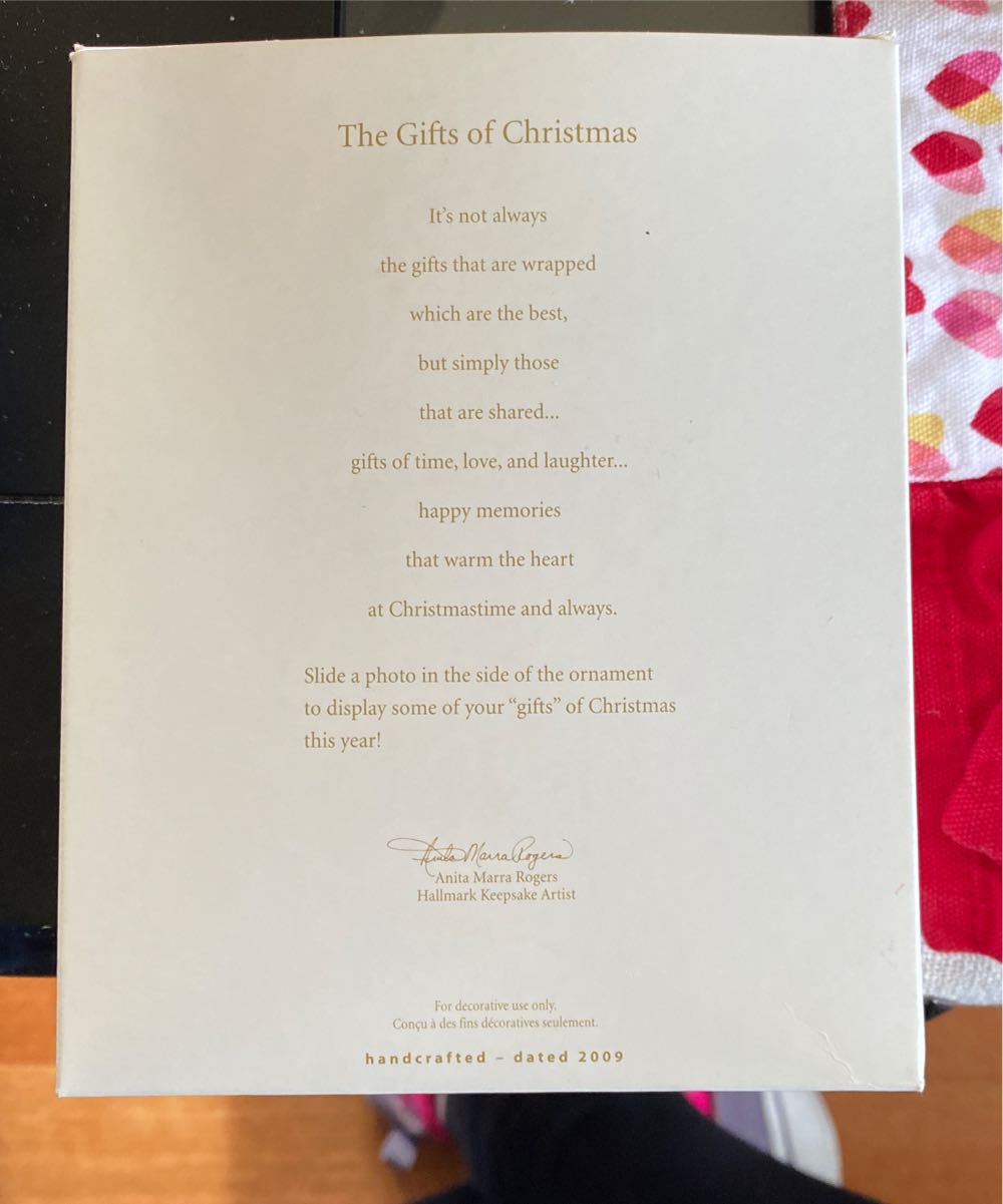 The Gift Of Christmas  ornament collectible [Barcode 795902098865] - Main Image 2