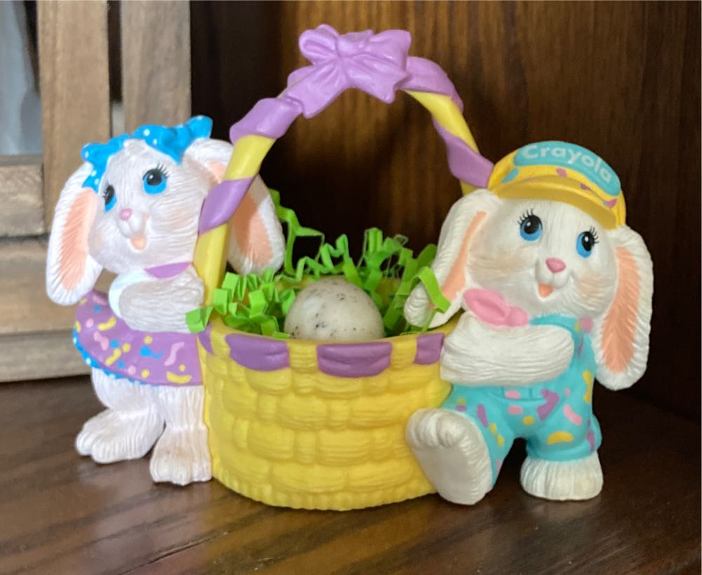 Easter Collection Crayola Crayon Bunny Easter Eggspress - Crayola Crayon (Crayola Bunny & Candy Cottontail Figurine) ornament collectible [Barcode 070000044519] - Main Image 3