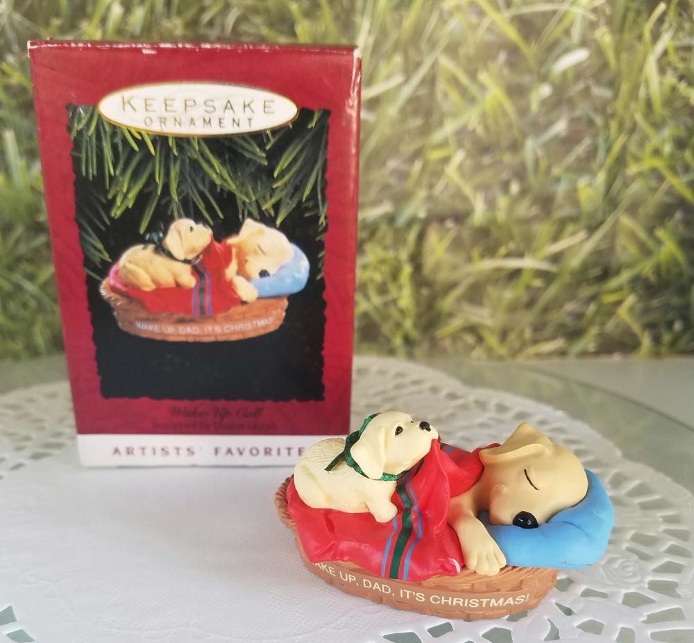 Wake Up Call - Artists’ Favorites (Artist’s Favorites) ornament collectible [Barcode 015012027273] - Main Image 3