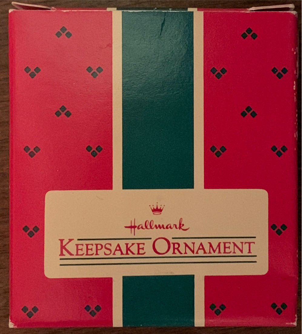 Roller-Skating Rabbit  ornament collectible - Main Image 2