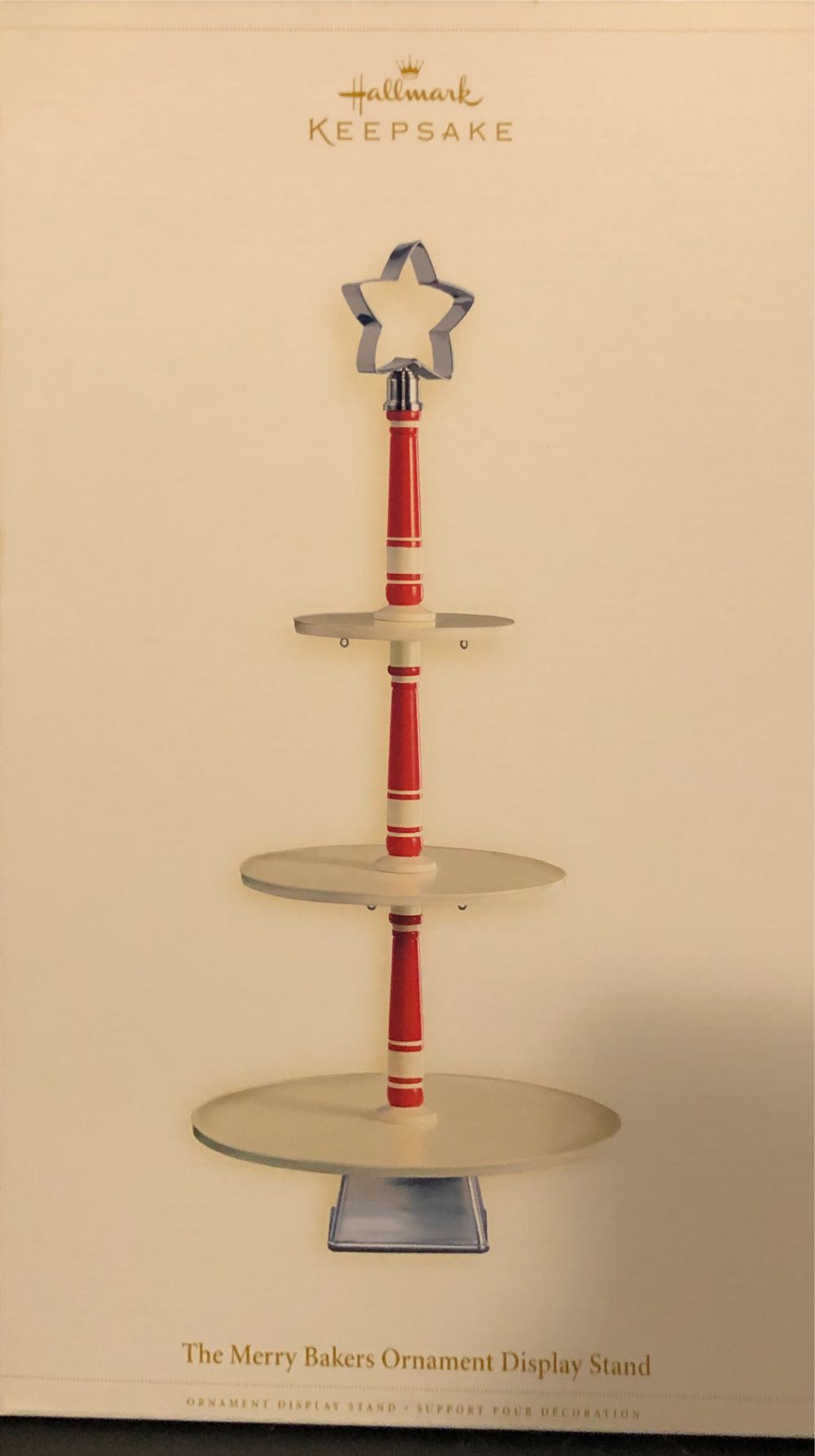 TMB The Merry Bakers Ornament Display Stand - The Merry Bakers (Baking) ornament collectible [Barcode 015012947571] - Main Image 4