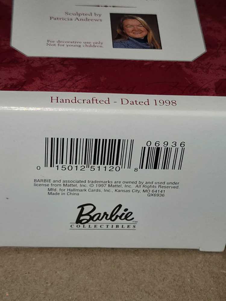 Barbie African American Holiday Barbie #1 - african american holiday barbie (Barbie) ornament collectible [Barcode 015012511208] - Main Image 3