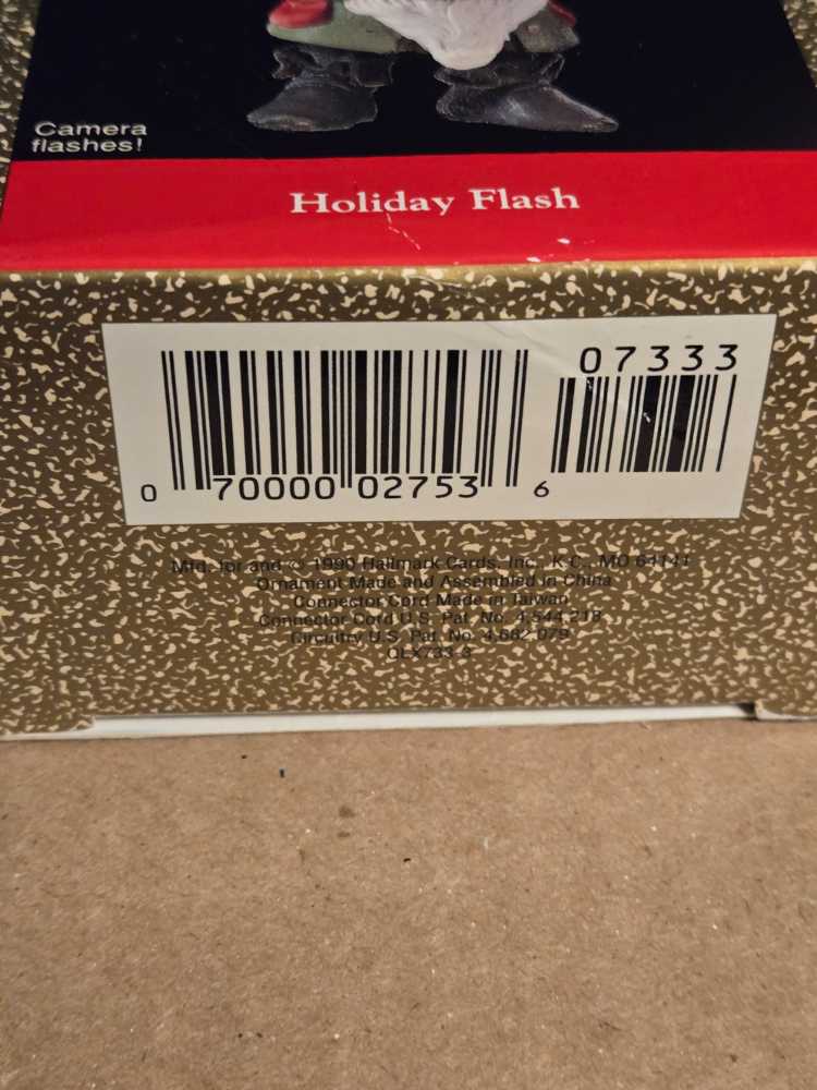 Holiday Flash  (Elf) ornament collectible [Barcode 070000027536] - Main Image 3