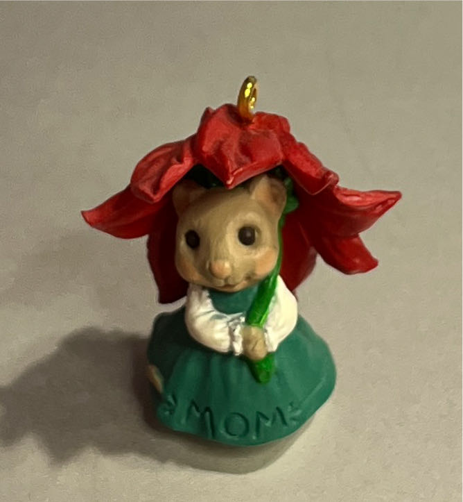 Mom  ornament collectible [Barcode 015012029512] - Main Image 3