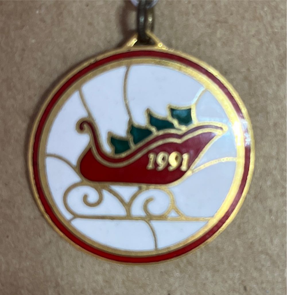 Country Sleigh  ornament collectible [Barcode 070000027659] - Main Image 3