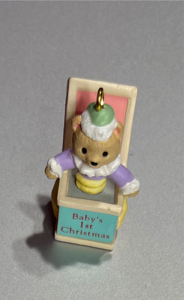Baby’s First Christmas  ornament collectible [Barcode 015012029420] - Main Image 3