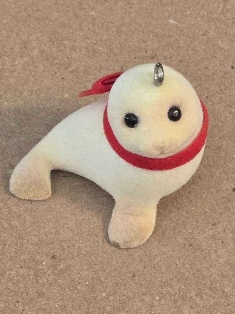 Snowy Seal - Seal (Seal) ornament collectible - Main Image 3