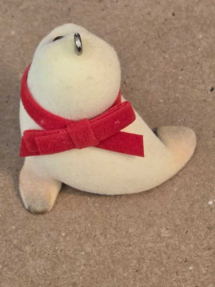 Snowy Seal - Seal (Seal) ornament collectible - Main Image 4