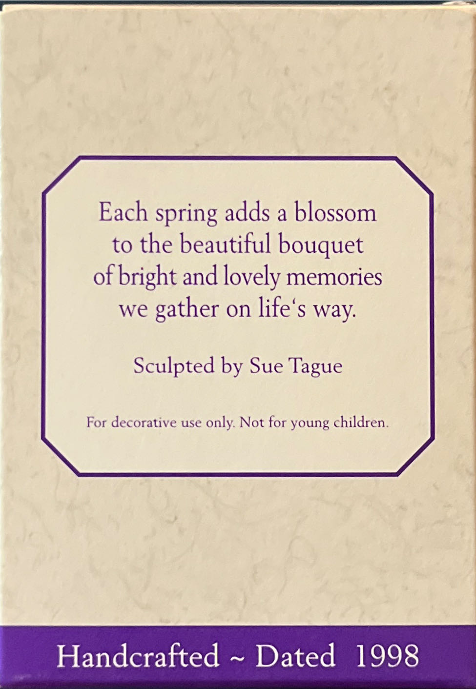 Hallmark Ornament Bouquet Of Memories Qe08456 - Spring (Bouquet Of Memories) ornament collectible [Barcode 015012449495] - Main Image 2