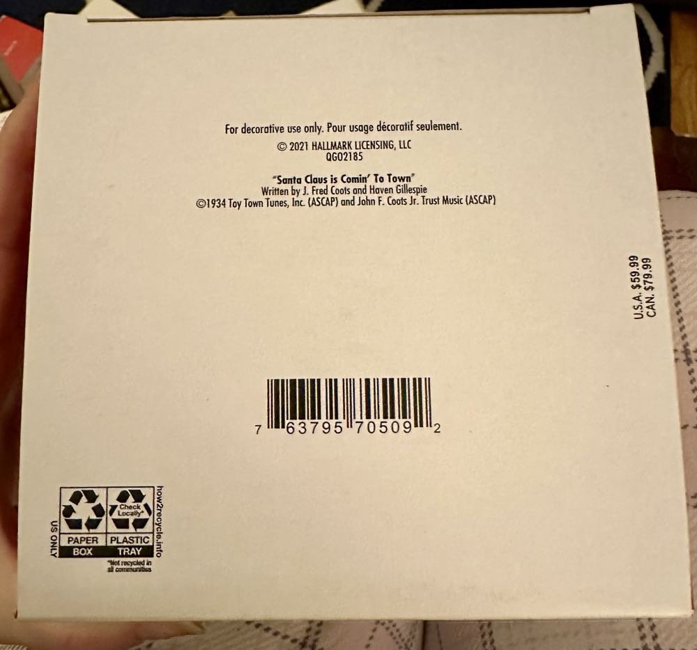 North Pole Village - Magic (Magic-light, sound, & motion) ornament collectible [Barcode 763795705092] - Main Image 4