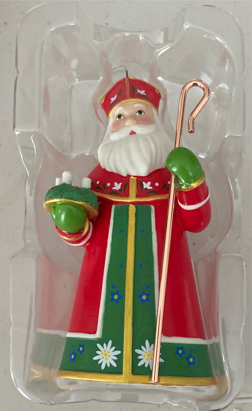 Austria Santa - Santas Around the World (Santa) ornament collectible [Barcode 763795699049] - Main Image 4