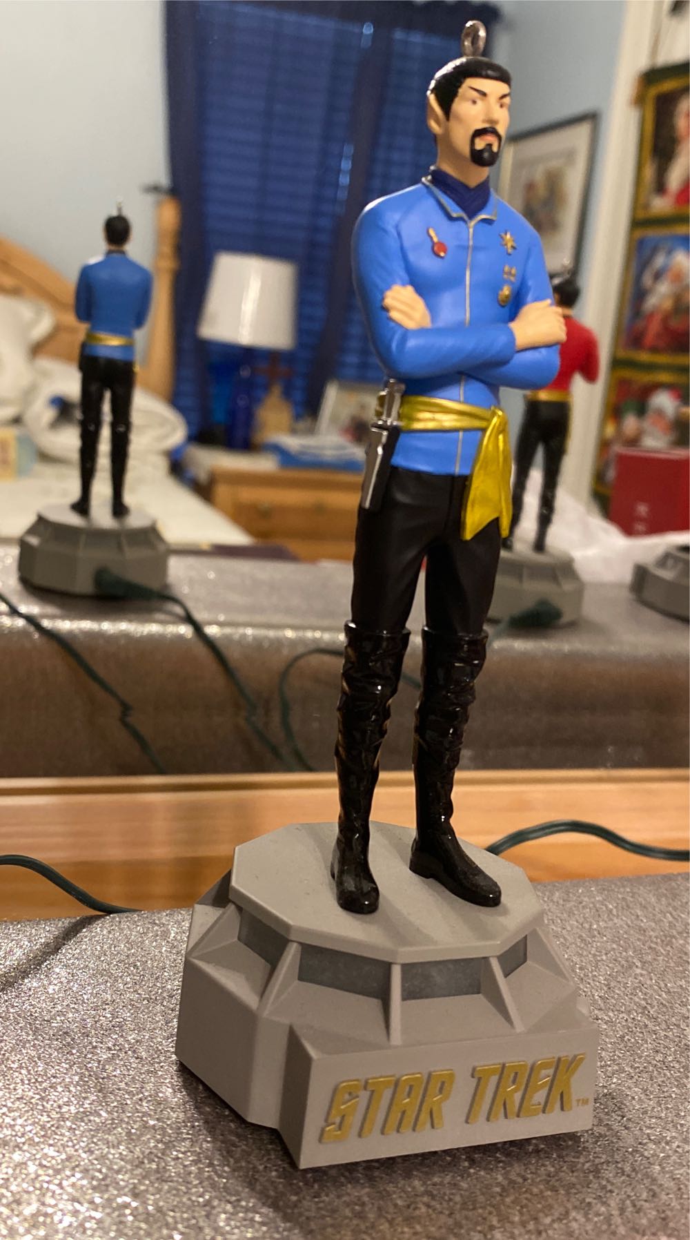ST:TOS - Storytellers: “FIRST OFFICER SPOCK” - Star Trek: Mirror Universe (MAGIC: Storytellers) ornament collectible [Barcode 763795664160] - Main Image 3